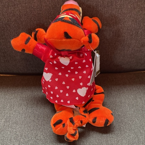Super Lover Tigger!! - Picture 4 of 7